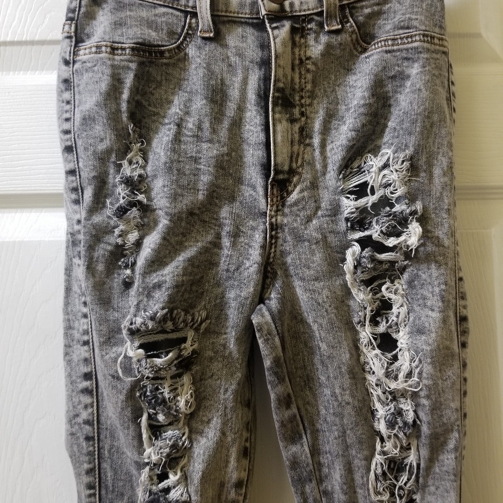 Gray acid wash denim distressed jeans